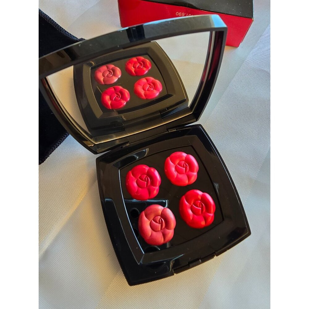CHANEL Lip Palette Camelias D'eau MU3